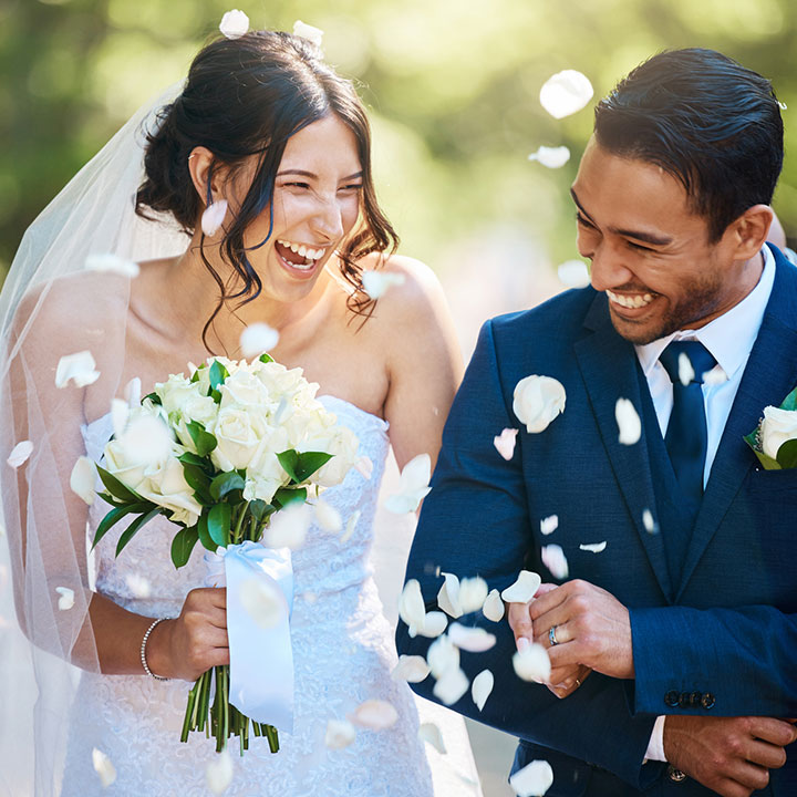 Brambleton Barn Wedding Couple